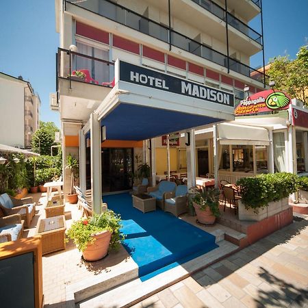 Hotel Madison Riccione Bagian luar foto